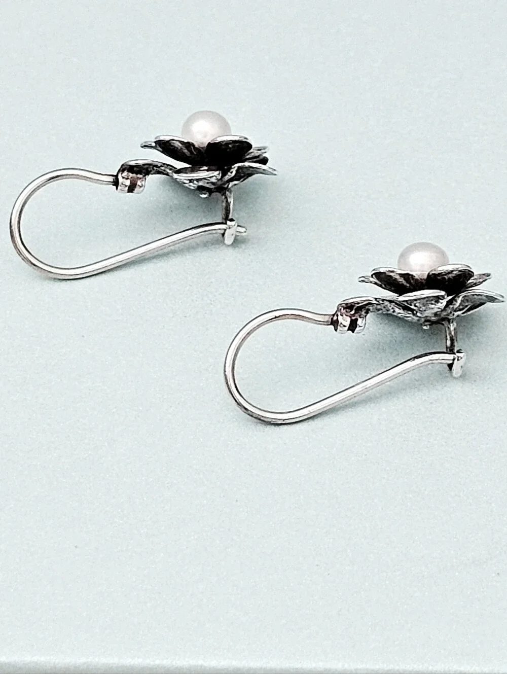 Silpada Sterling Silver Pearl 'Love Bloom' Floral Petite Earrings W1768